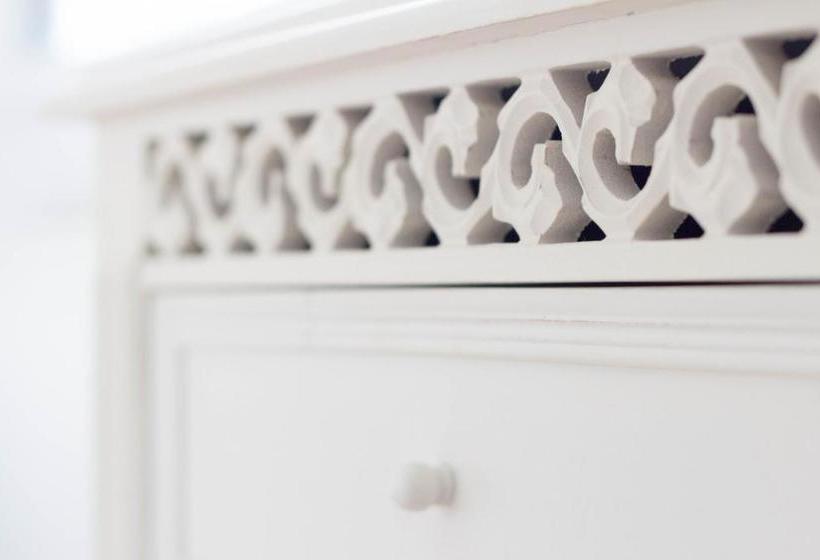 Flint Cottage Bed And Breakfast