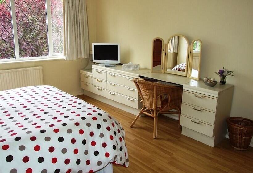 Gayton Bed & Breakfast