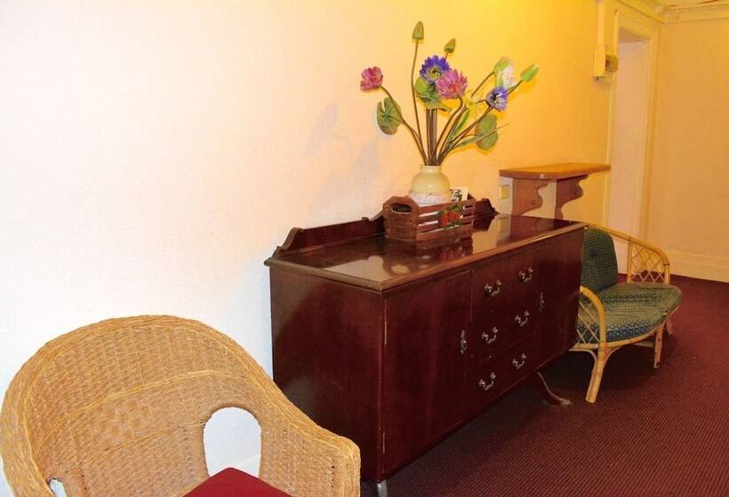 Georgian Court B&b Guest House