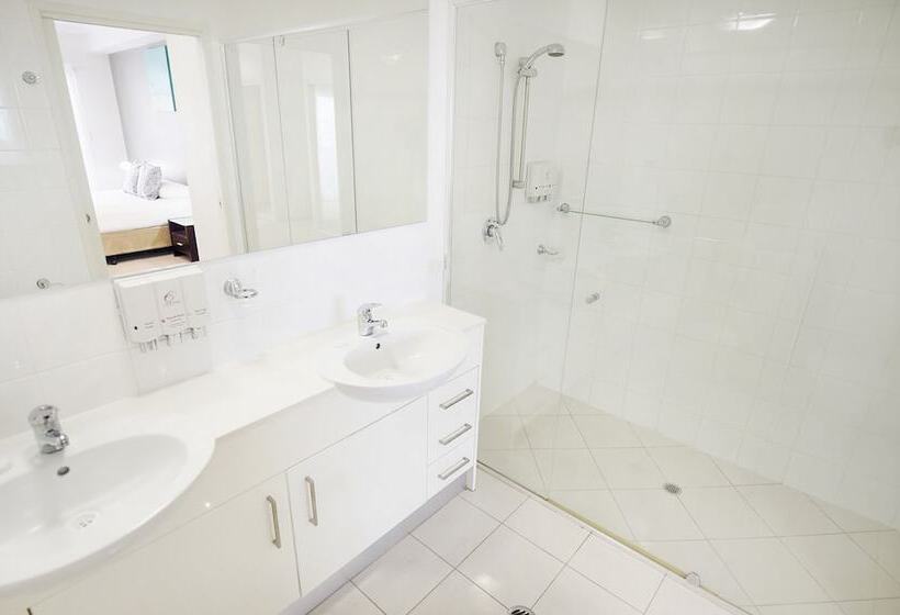 Gladstone City Central Apartment Hotel Official