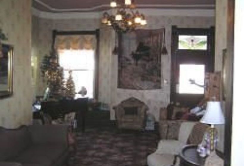 Granny Lou's Bed And Breakfast