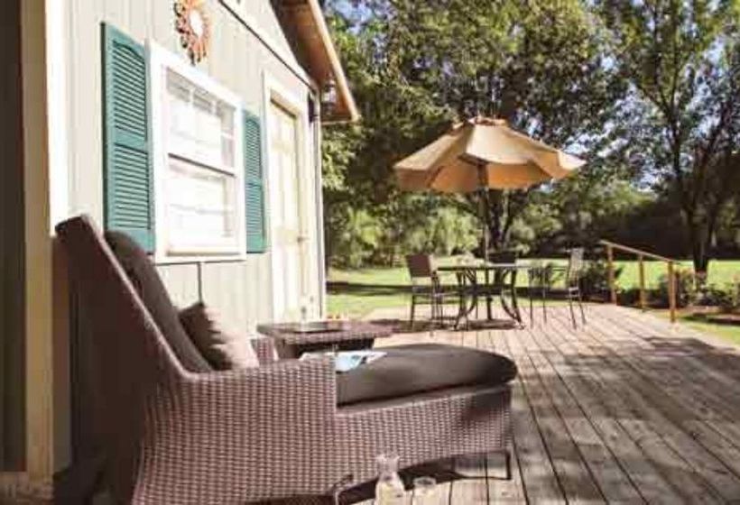 Granny Lou's Bed And Breakfast