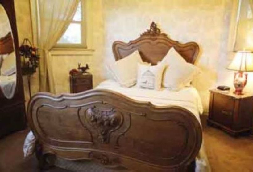 Granny Lou's Bed And Breakfast