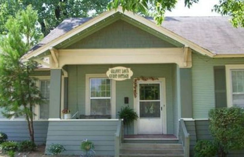 Granny Lou's Bed And Breakfast