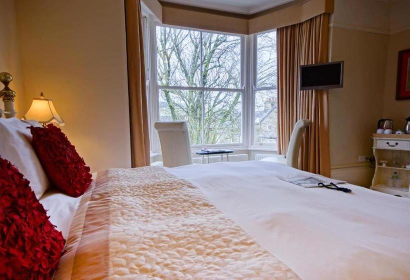 هتل Alpine Lodge Guest House