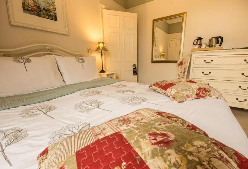 هتل Alpine Lodge Guest House