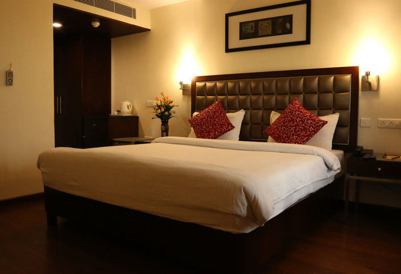 בית מלון כפרי Anand Regency