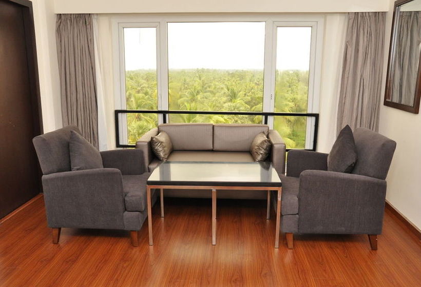 בית מלון כפרי Anand Regency