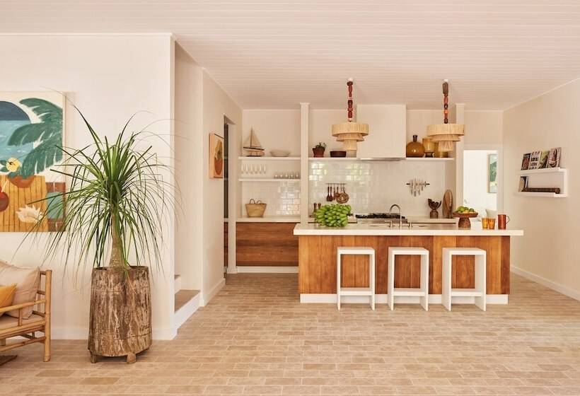 هتل Atlantic Byron Bay