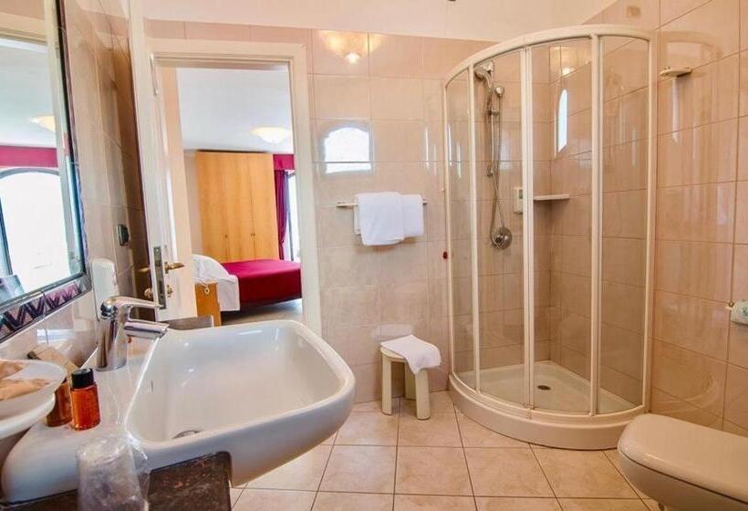 فندق Bajamar Beach