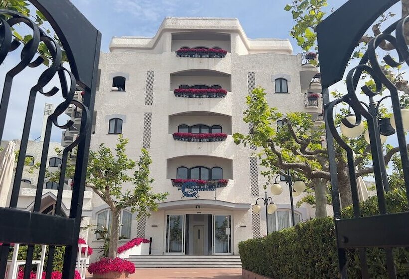 فندق Bajamar Beach