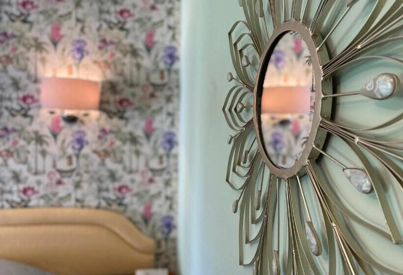 فندق Broom Hall Country