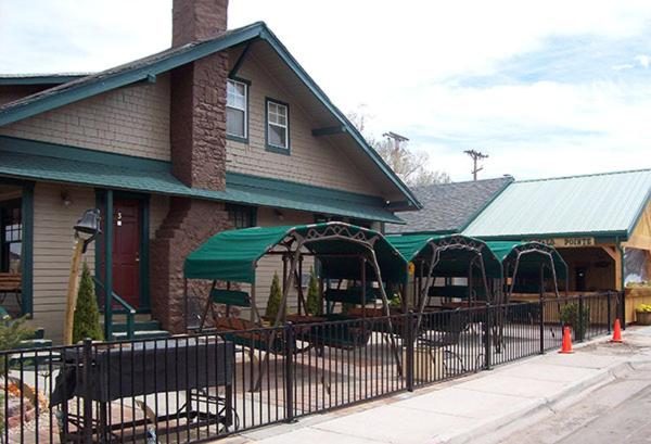Отель Buffalo Pointe Inn