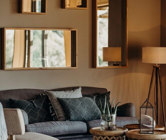 בית מלון כפרי Bukela Game Lodge Amakhala Game Reserve