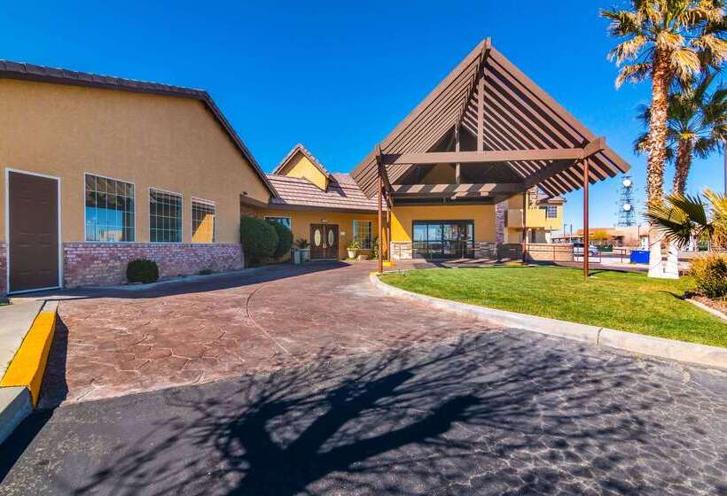 בית מלון כפרי Comfort Inn & Suites