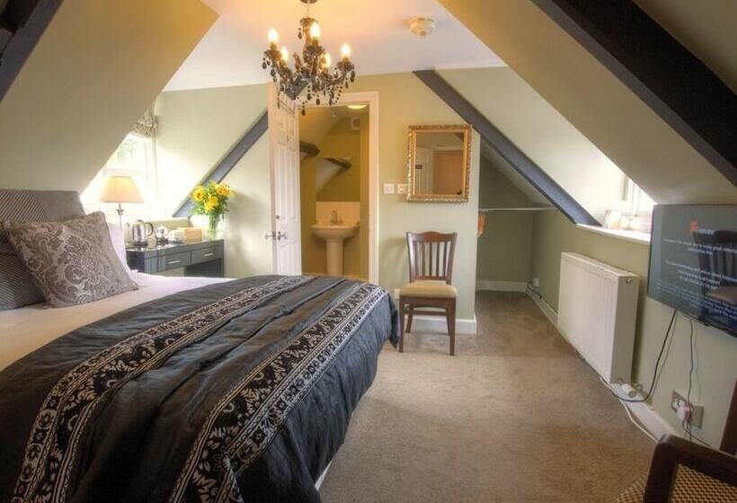 فندق Dunster Castle