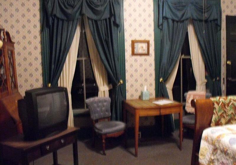 فندق Empire House