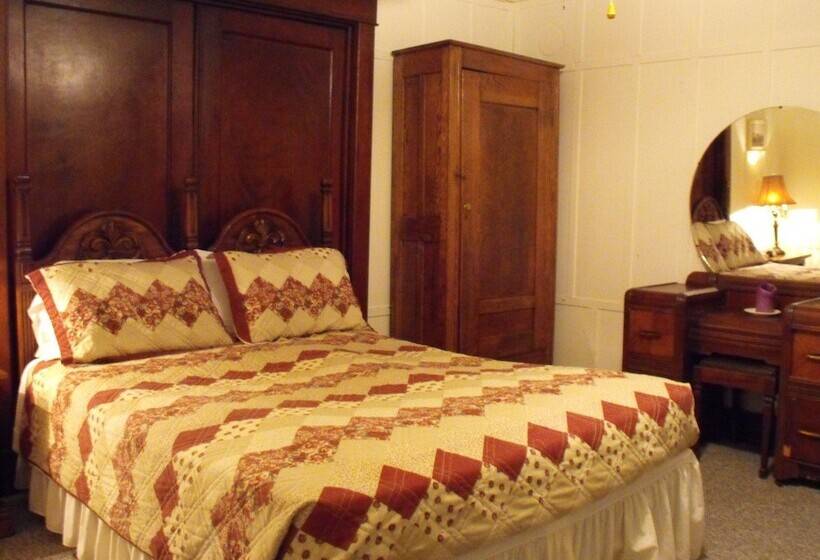 فندق Empire House