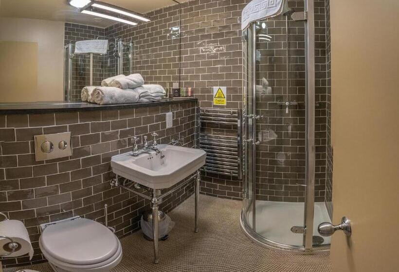 בית מלון כפרי Harper S Steakhouse With Rooms, Haslemere