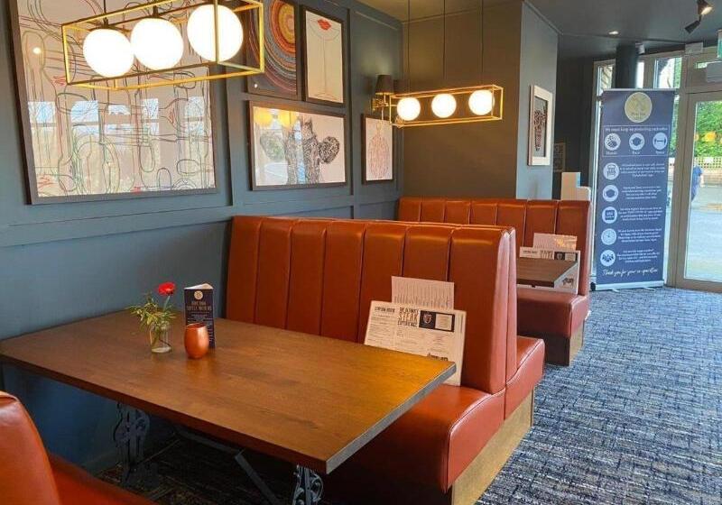 בית מלון כפרי Harper S Steakhouse With Rooms, Haslemere