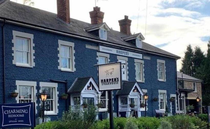 בית מלון כפרי Harper S Steakhouse With Rooms, Haslemere