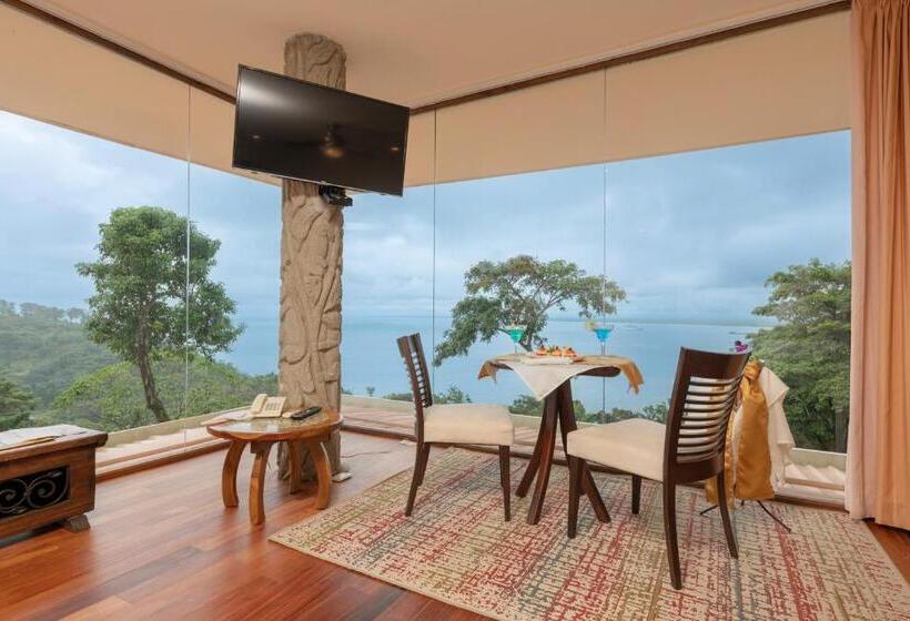 Отель Issimo Suites