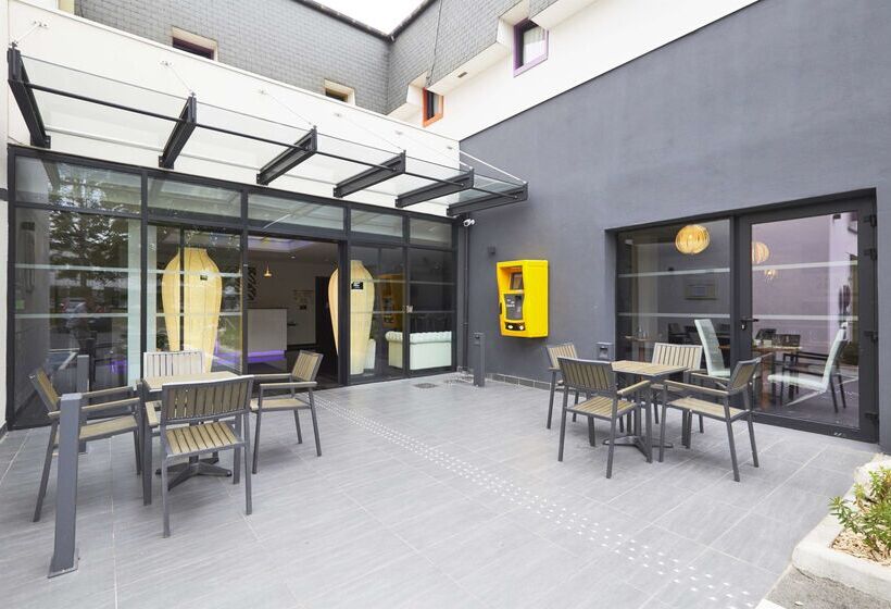 ホテル Kyriad Saint Quentin En Yvelines  Montigny