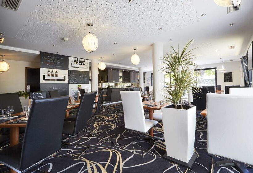 ホテル Kyriad Saint Quentin En Yvelines  Montigny