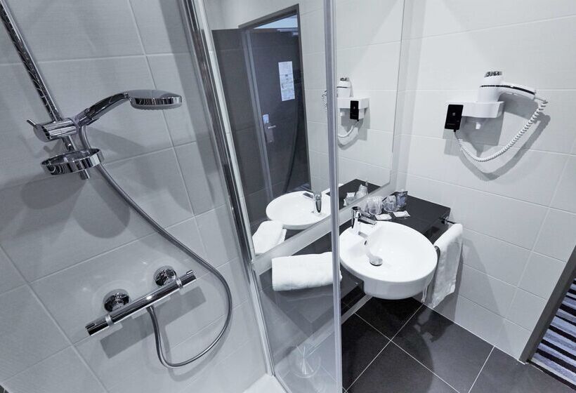 酒店 Kyriad Saint Quentin En Yvelines  Montigny