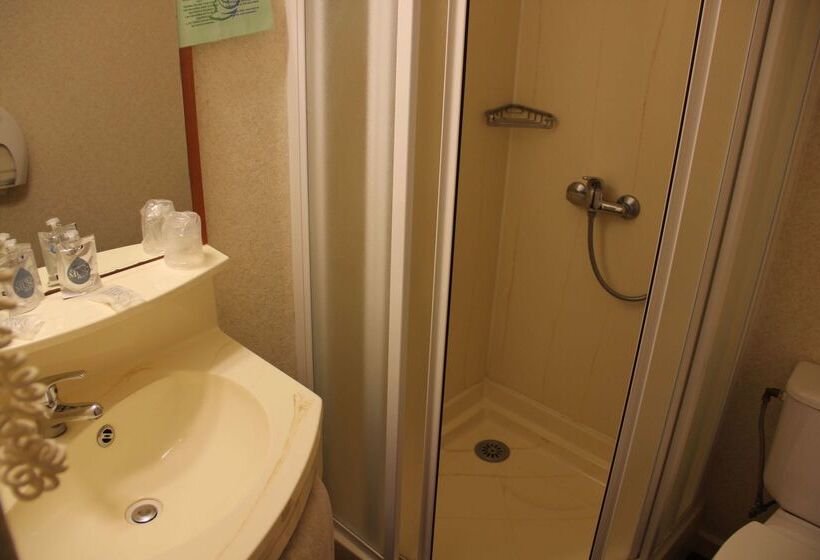 酒店 Kyriad Saint Quentin En Yvelines  Montigny