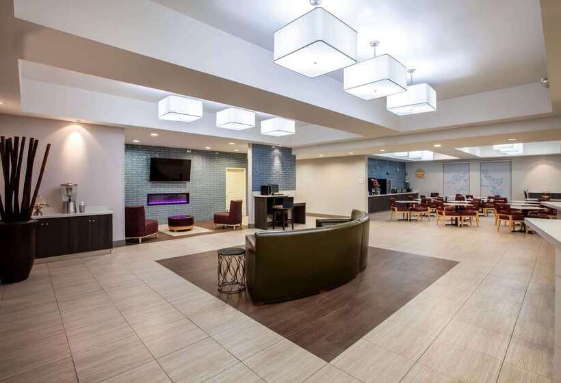 Отель La Quinta By Wyndham Odessa North