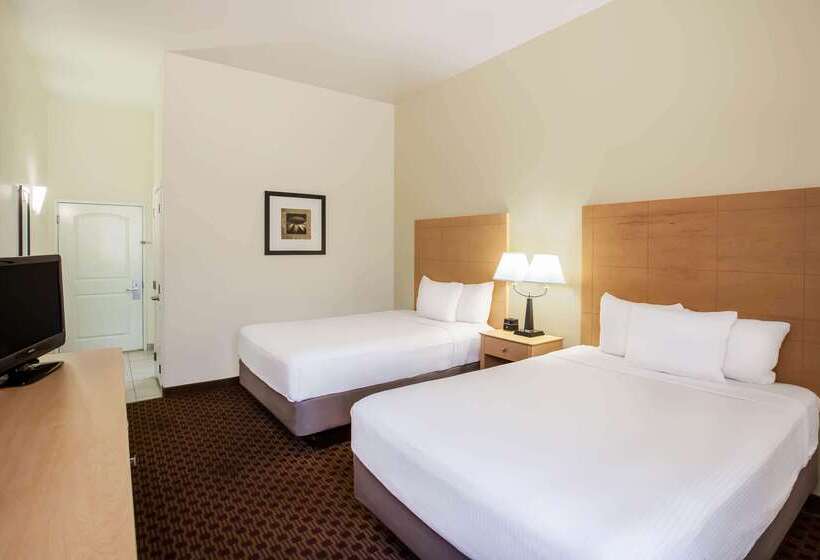 Отель La Quinta By Wyndham Odessa North