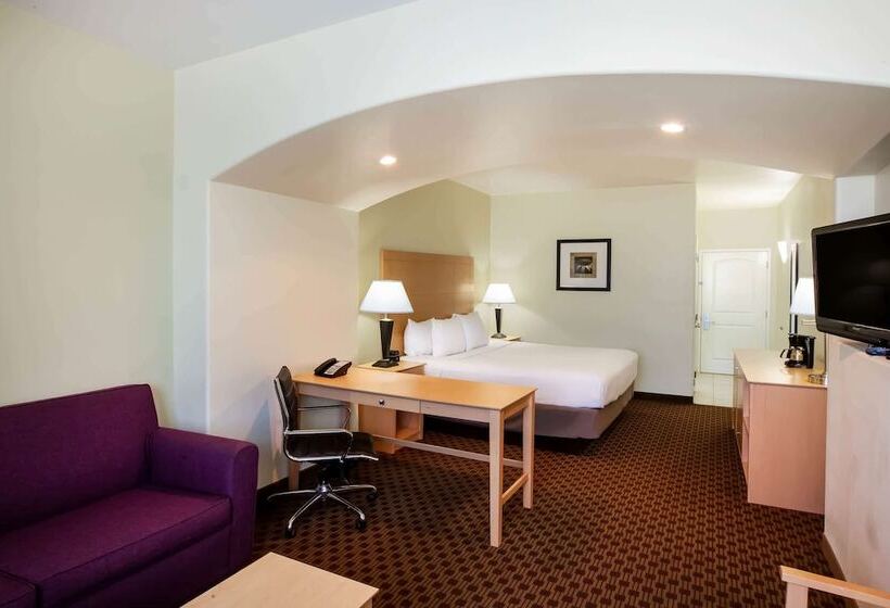 Отель La Quinta By Wyndham Odessa North