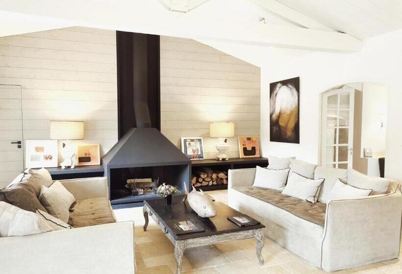 בית מלון כפרי Le Clos Saint Martin Hôtel & Spa