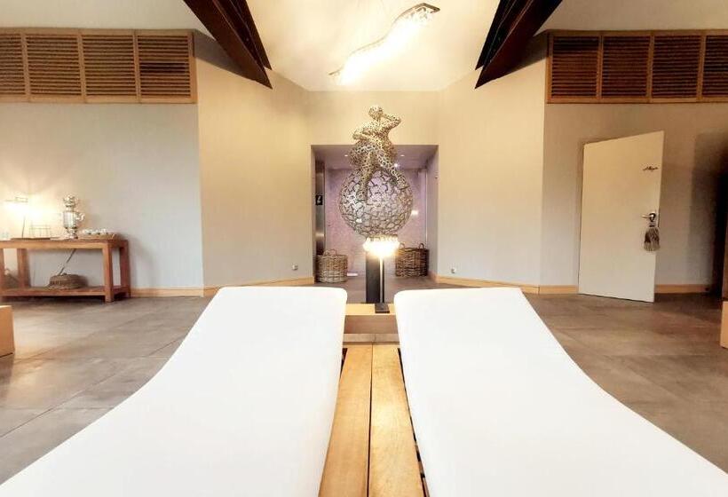 בית מלון כפרי Le Clos Saint Martin Hôtel & Spa