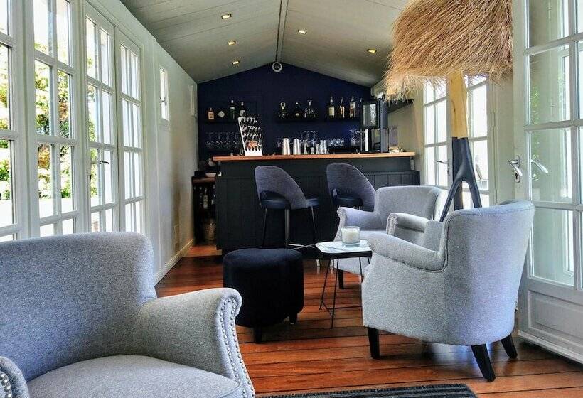 בית מלון כפרי Le Clos Saint Martin Hôtel & Spa