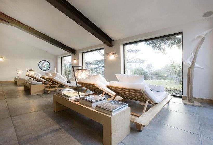 בית מלון כפרי Le Clos Saint Martin Hôtel & Spa