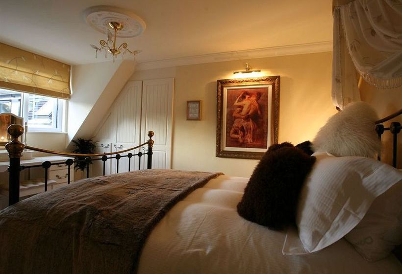 فندق Les Bouviers Restaurant With Rooms