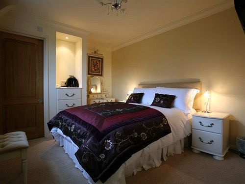 فندق Les Bouviers Restaurant With Rooms