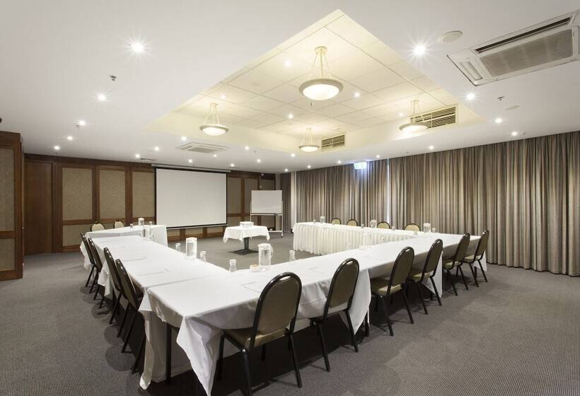 בית מלון כפרי Melbourne Metropole Central Official