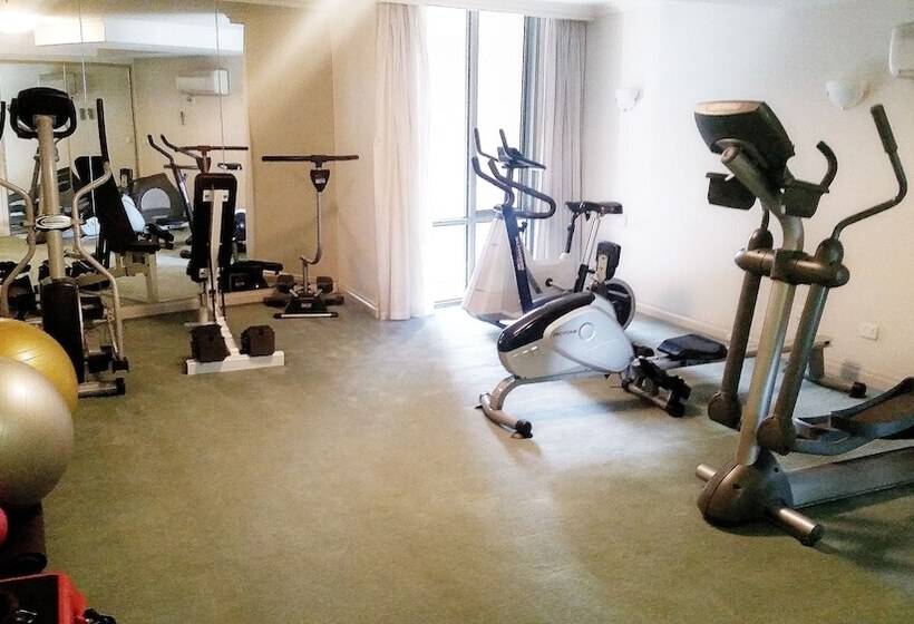 בית מלון כפרי Melbourne Metropole Central Official