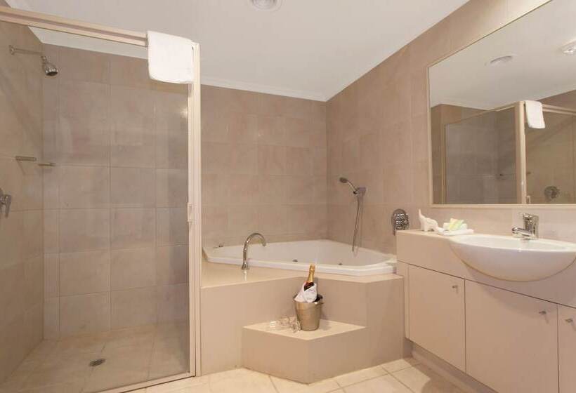 בית מלון כפרי Melbourne Metropole Central Official