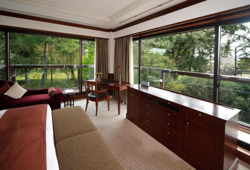 ホテル Noborioji  Nara