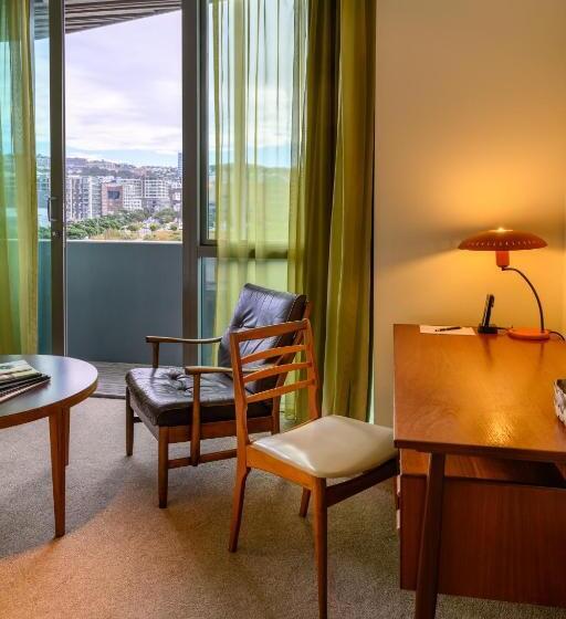 호텔 Ohtel Wellington