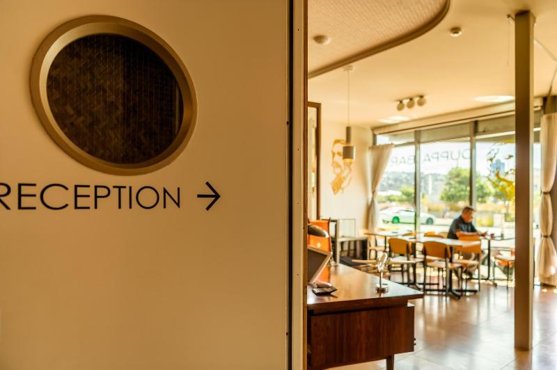 호텔 Ohtel Wellington