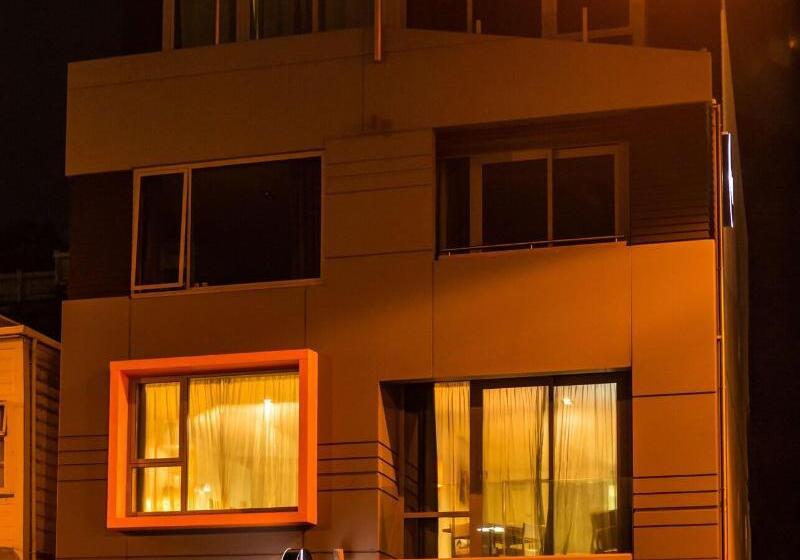 호텔 Ohtel Wellington