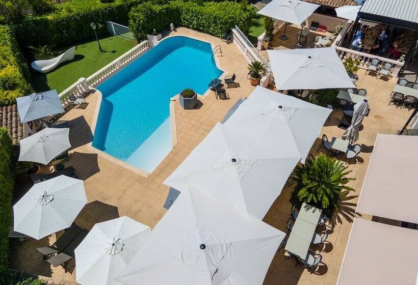 ホテル Perla Riviera