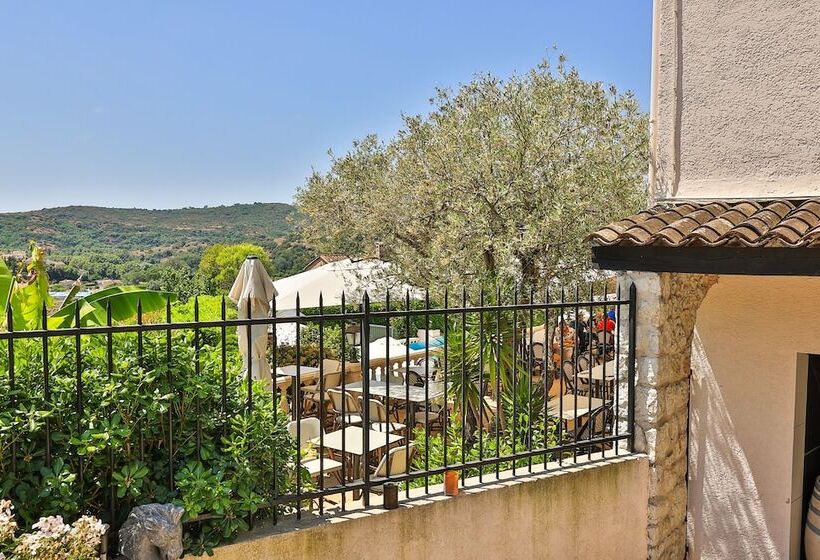 ホテル Perla Riviera