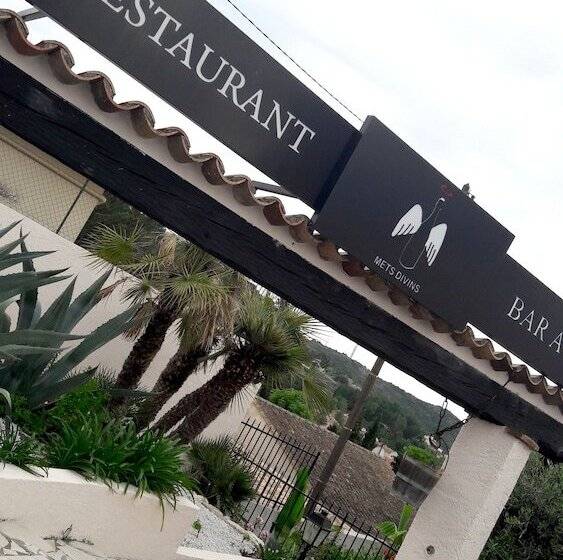 ホテル Perla Riviera