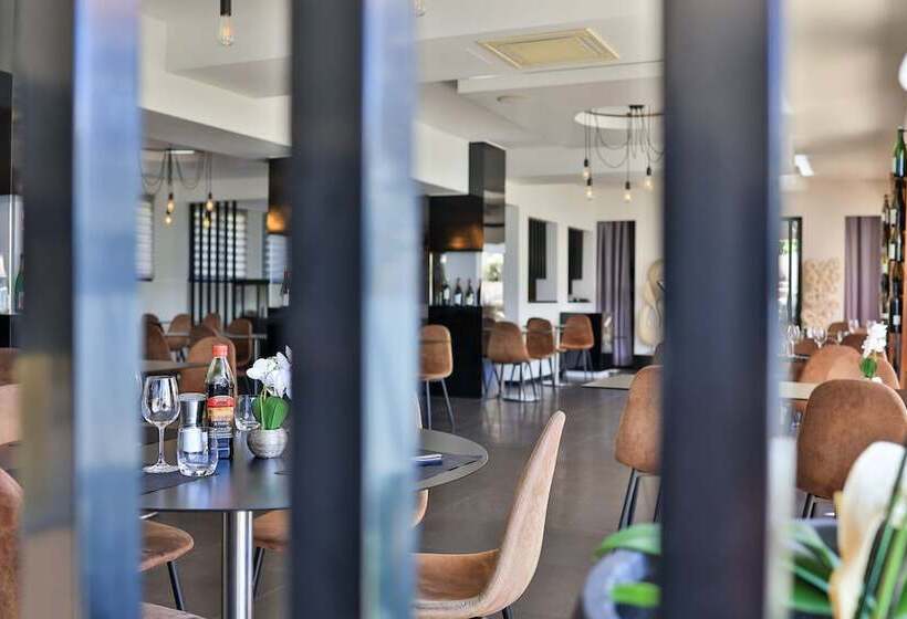 ホテル Perla Riviera